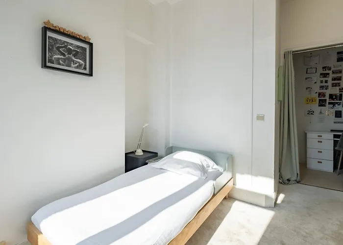 Veeve - Clichy Couture *