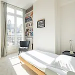 Veeve - Clichy Couture Apartamento Paris